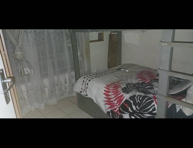 3 BEDROOM HOUSE FOR SALE IN CLAYVILLE